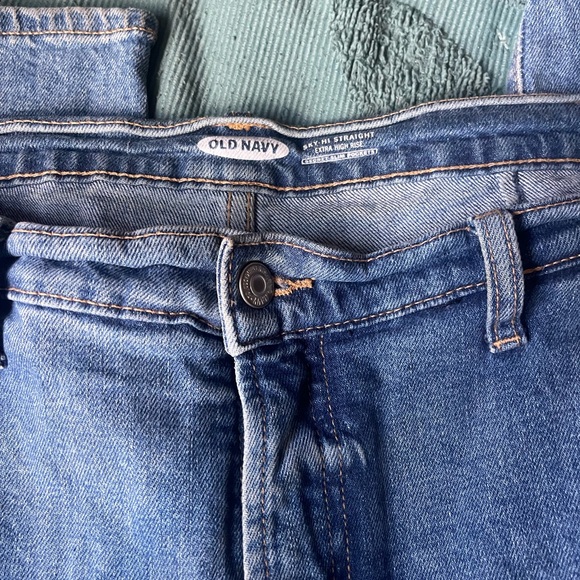 Ski-Hi Straight Jeans - Picture 2 of 4